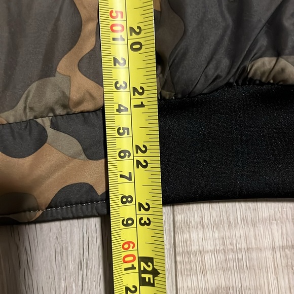 The North Face Barstol Bomber Camo Jacket - Picture 9 of 13